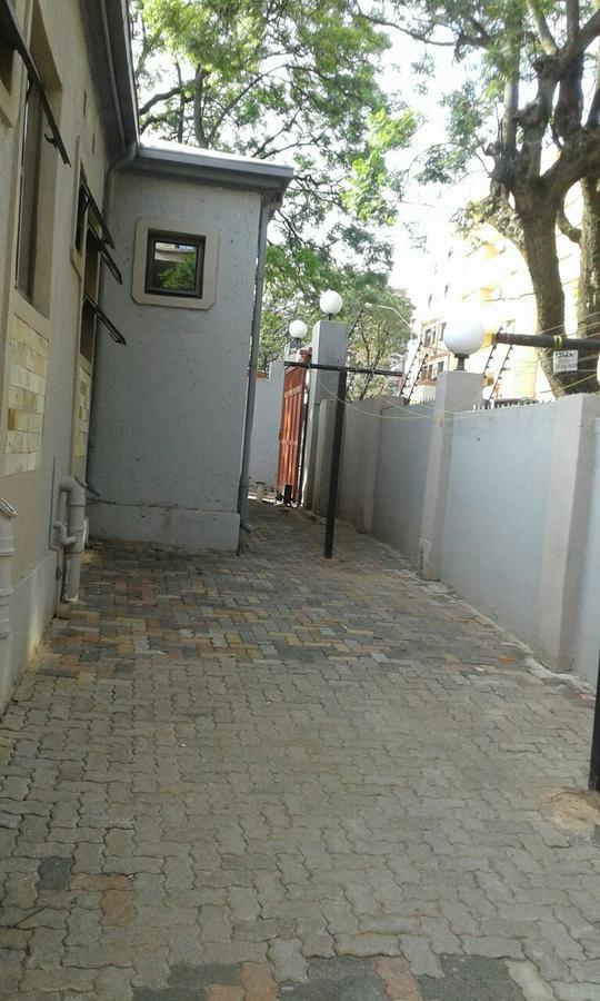 Royal Crown Guesthouse Johannesburgo Exterior foto