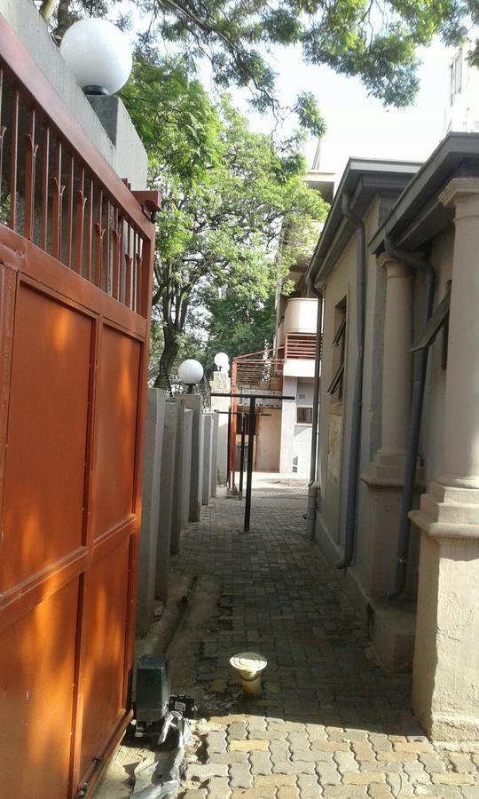 Royal Crown Guesthouse Johannesburgo Exterior foto